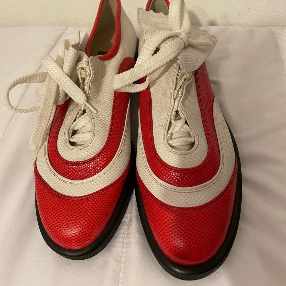 Walter Steiger woman’s golf shoes  7 (37 1/2)